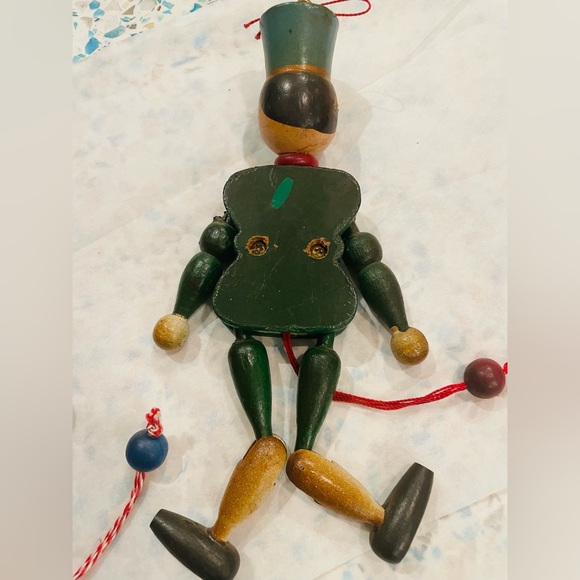 Vintage M. Gschnitzer Austrian Wooden Pull String Jointed Soldier & Bear Puppet - Picture 7 of 13